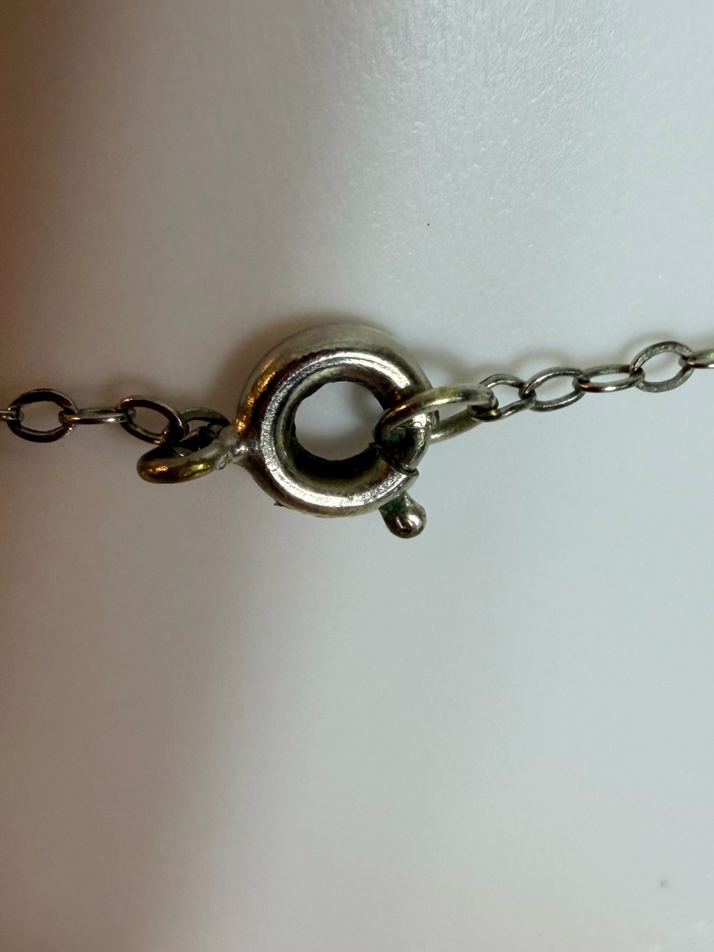 Antiqued Silver Tone Blue Art Deco Pendant Necklace - Picture 4 of 4